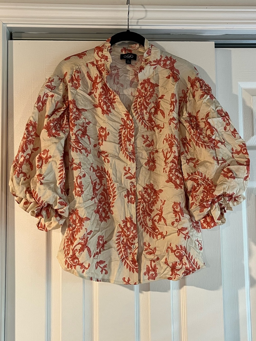 Cream Floral Puff-Sleeve Button-Up Top